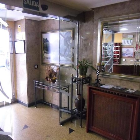 莱昂 唐索罗旅馆酒店 外观 照片